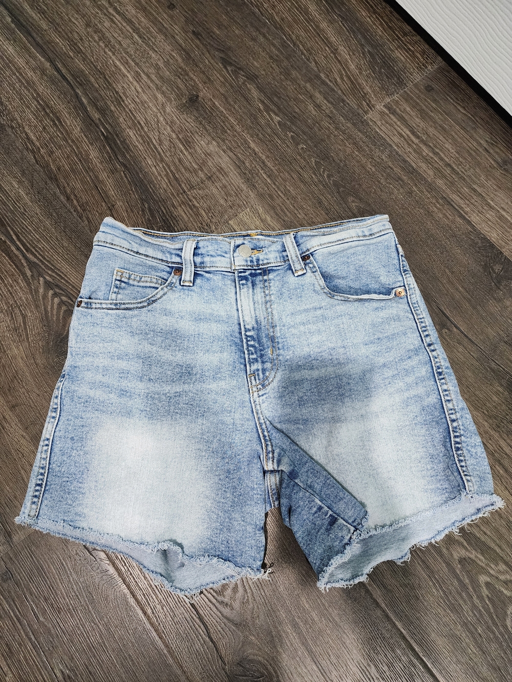 Signature by Levi Strauss Light Wash High-Rise Denim Cutoff Shorts